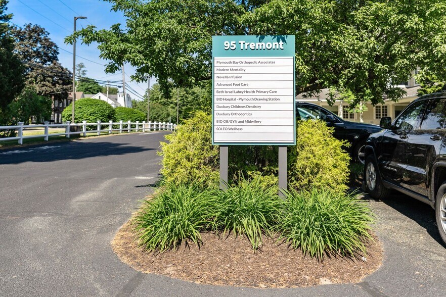 More Photos Of 95 Tremont St, Duxbury Medical For Sale