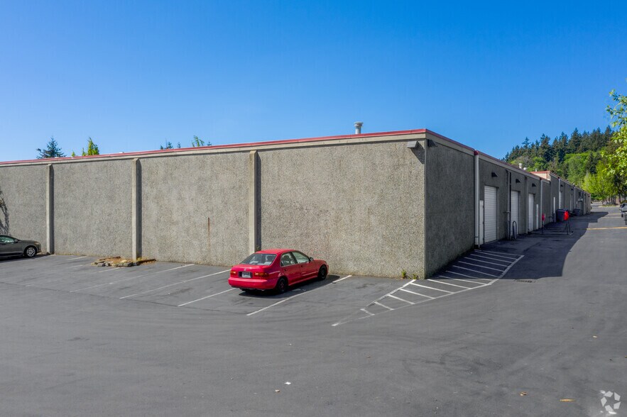 More Photos Of 1910 132nd Ave NE, Bellevue Freestanding For Lease