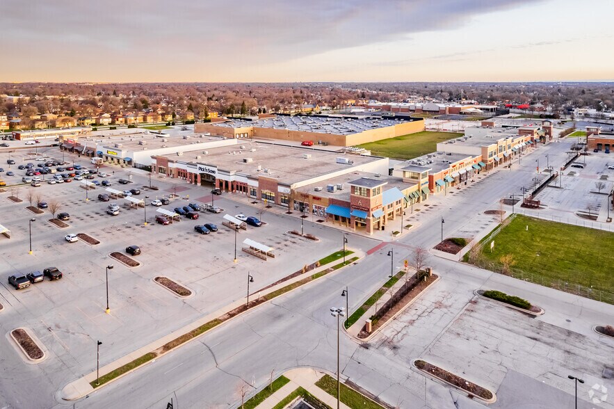 More Photos Of 5825 W Hope Ave, Milwaukee General Retail For Lease