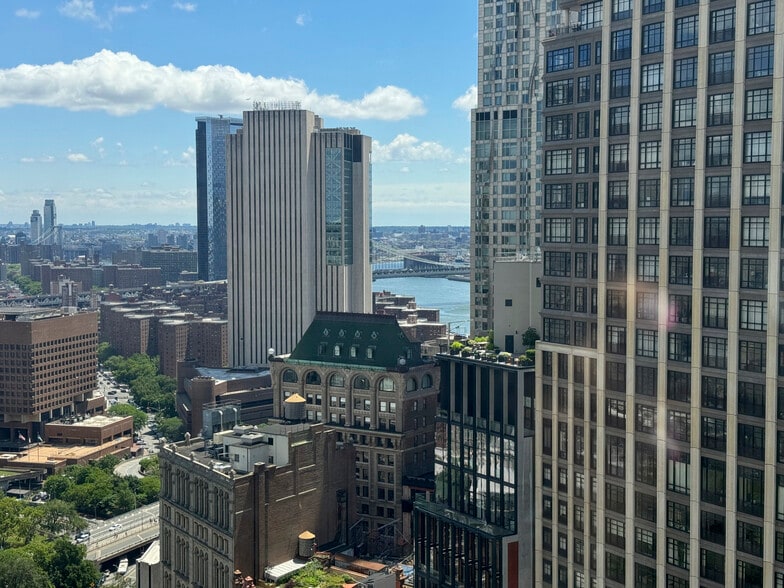 More Photos Of 225 Broadway, New York Office For Lease