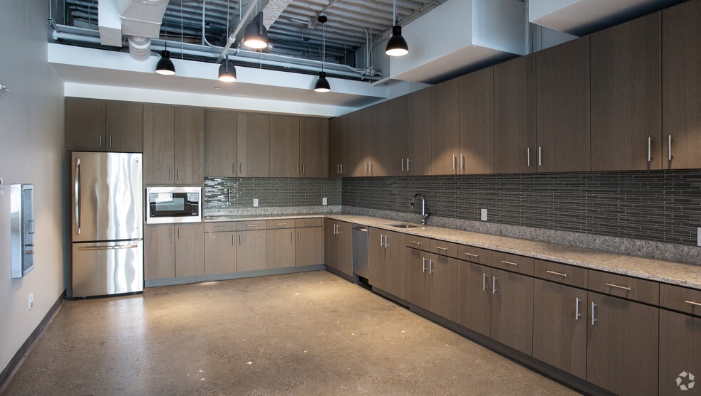 Photo of 18th Floor Ste 