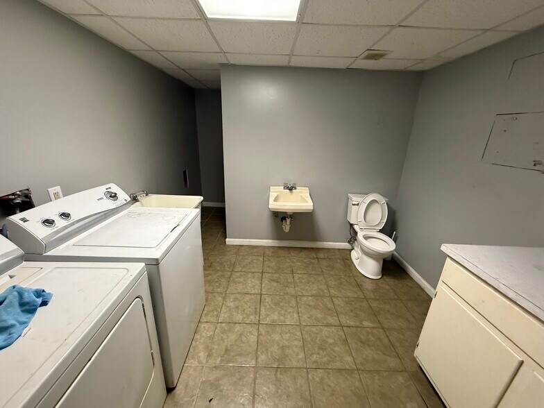 More Photos Of 1860 Joy Lake Rd, Morrow Warehouse For Lease