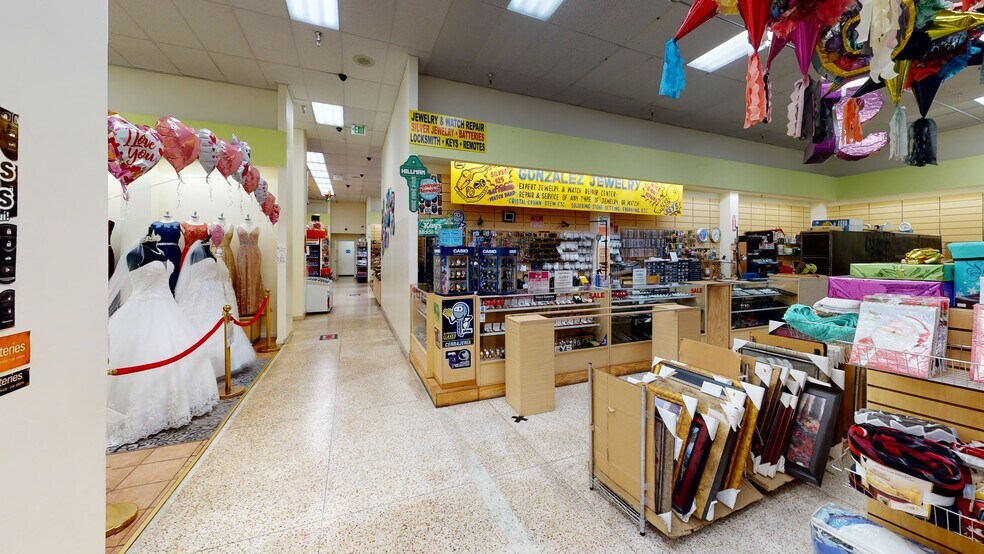 More Photos Of 960 S Santa Fe Ave, Vista Storefront For Sale