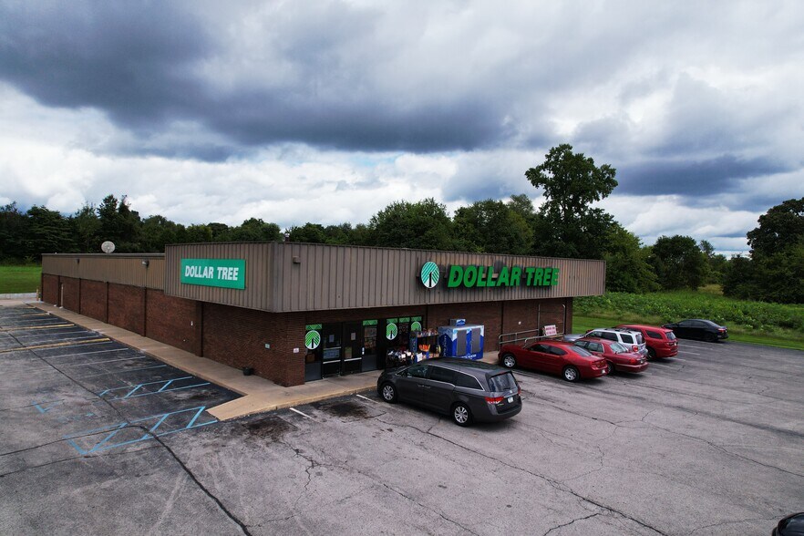 More Photos Of 1470 Highway 64 NE, New Salisbury Freestanding For Sale