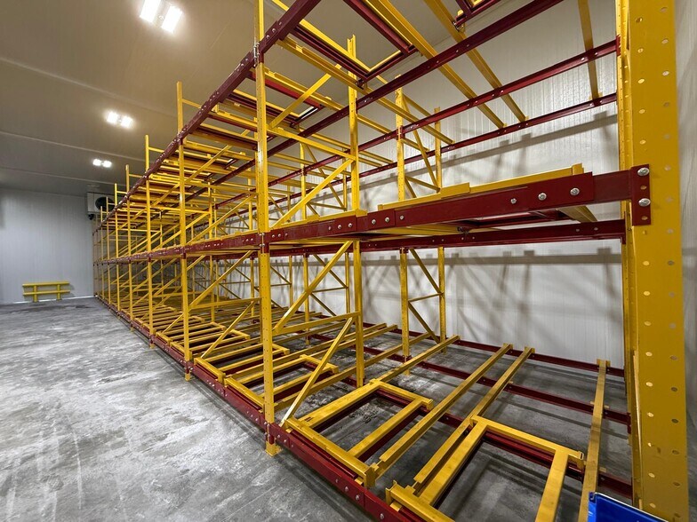 More Photos Of 2501 E President St, Savannah Refrigeration Cold Storage For Lease