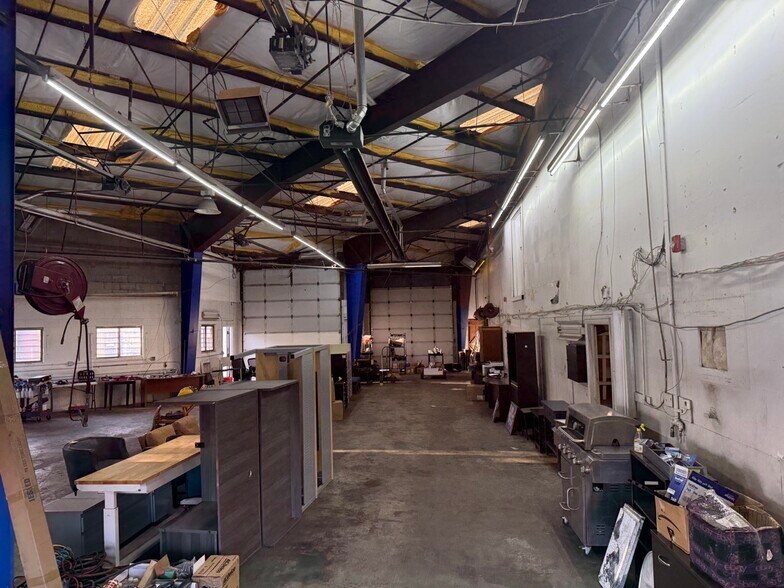 More Photos Of 2021 N Redwood Rd, Salt Lake City Warehouse For Lease