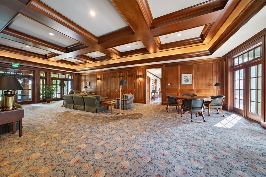 More Photos Of 1461 Highway EE, Winfield Specialty For Sale