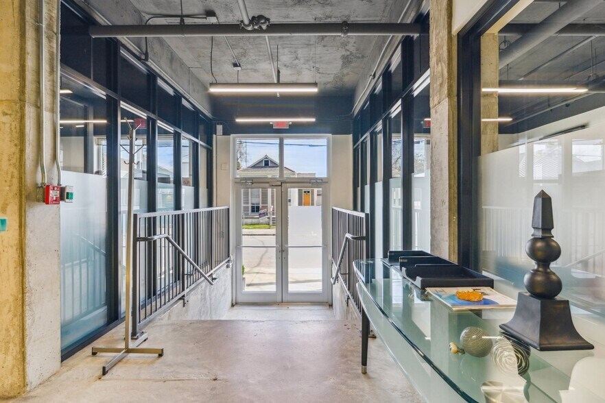 More Photos Of 8616 Oak St, New Orleans Apartments For Sale