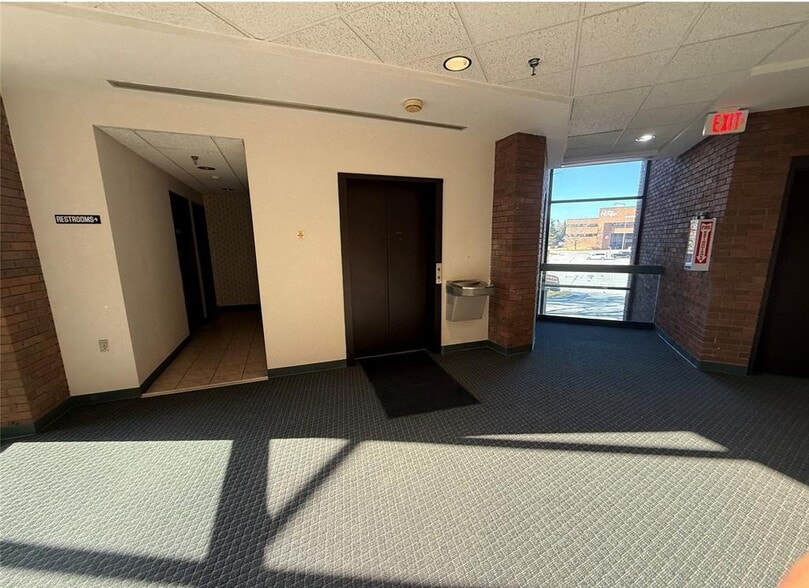 More Photos Of 4488 W Bristol Rd, Flint Medical For Sale