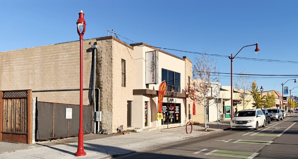More Photos Of 3113 Middlefield Rd, Redwood City Light Distribution For Lease