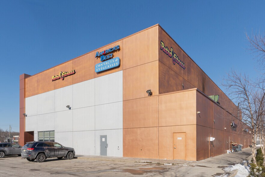 More Photos Of 2590 Hylan Blvd, Staten Island General Retail For Lease