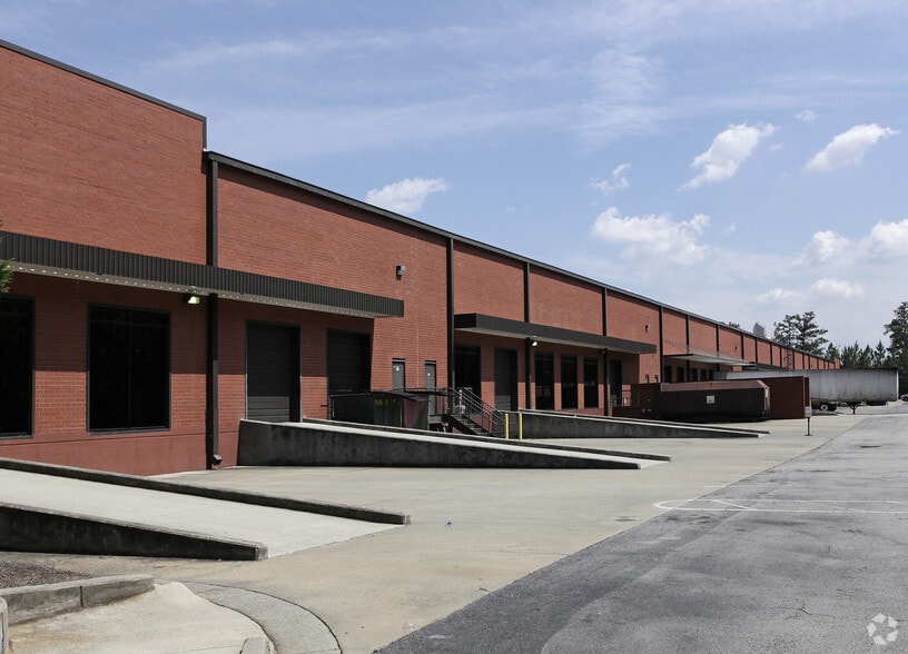 More Photos Of 245 Hembree Park Dr, Roswell Flex For Lease