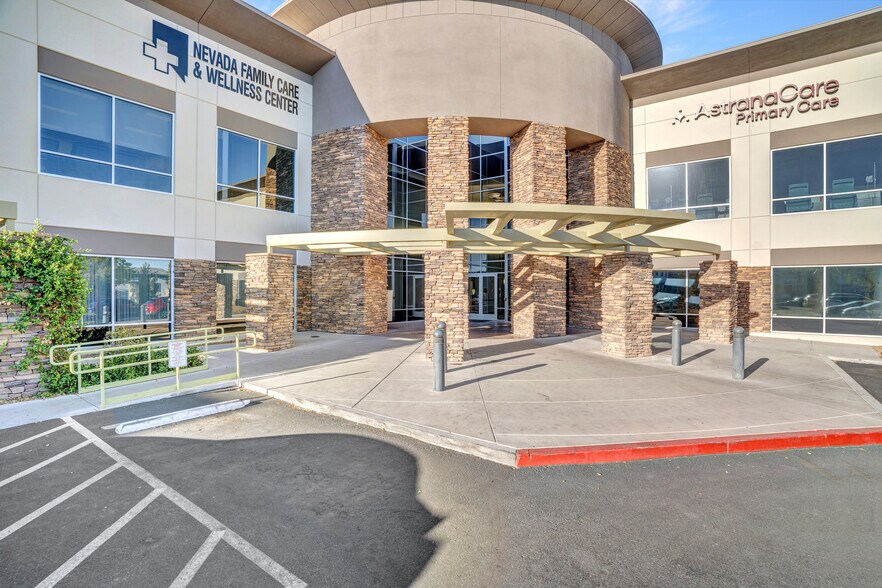 More Photos Of 861 Coronado Center Dr, Henderson Medical For Lease
