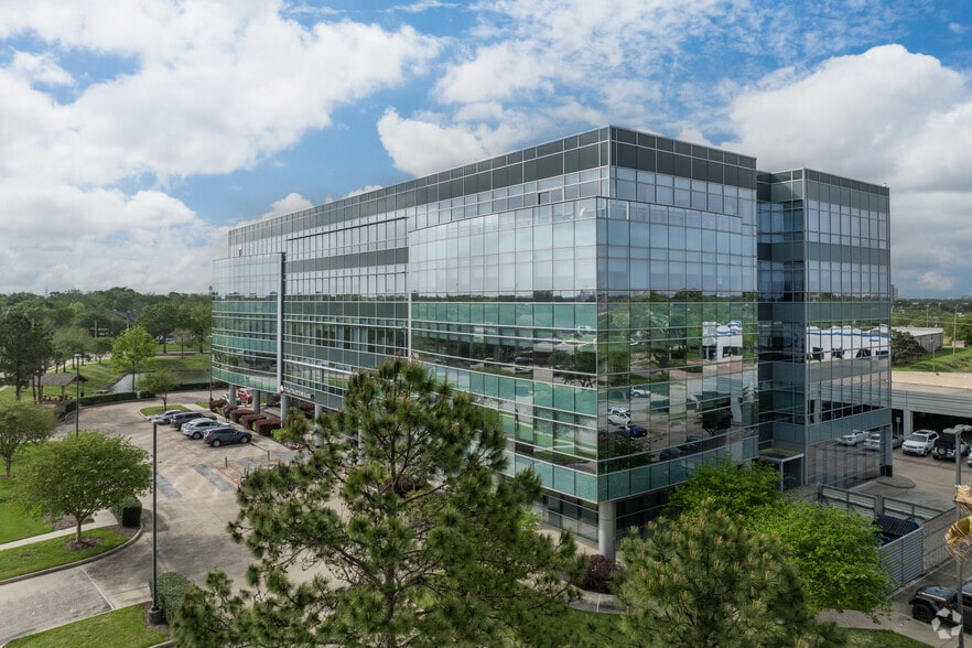 Primary Photo Of 455 E Medical Center Blvd, Webster Medical For Lease