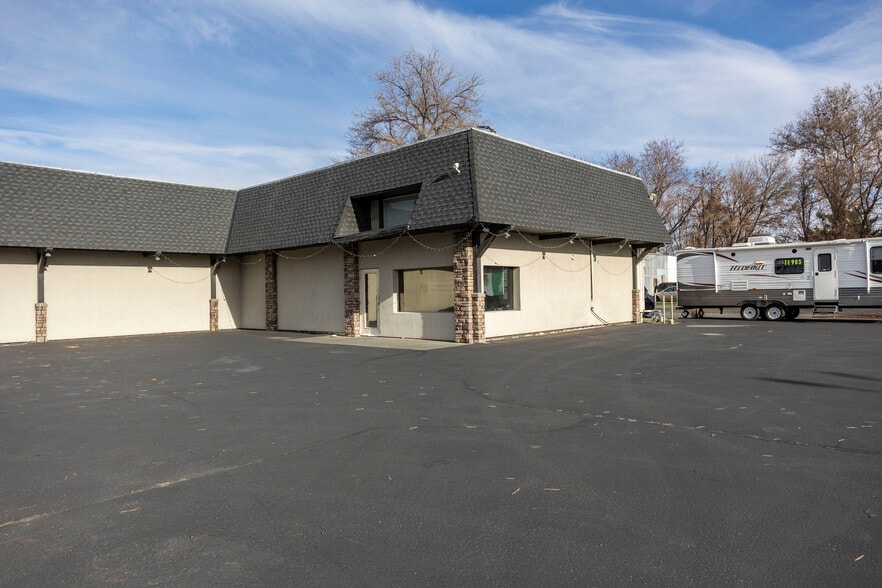 More Photos Of 518 W Columbia Dr, Kennewick Storefront Retail Office For Lease