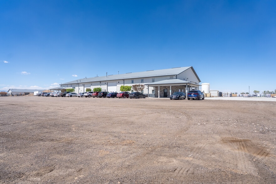 More Photos Of 21323 I 76 Frontage Rd, Hudson Warehouse For Lease