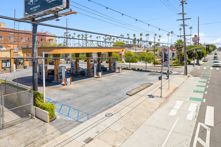 More Photos Of 305 W Anaheim St, Wilmington Service Station For Sale