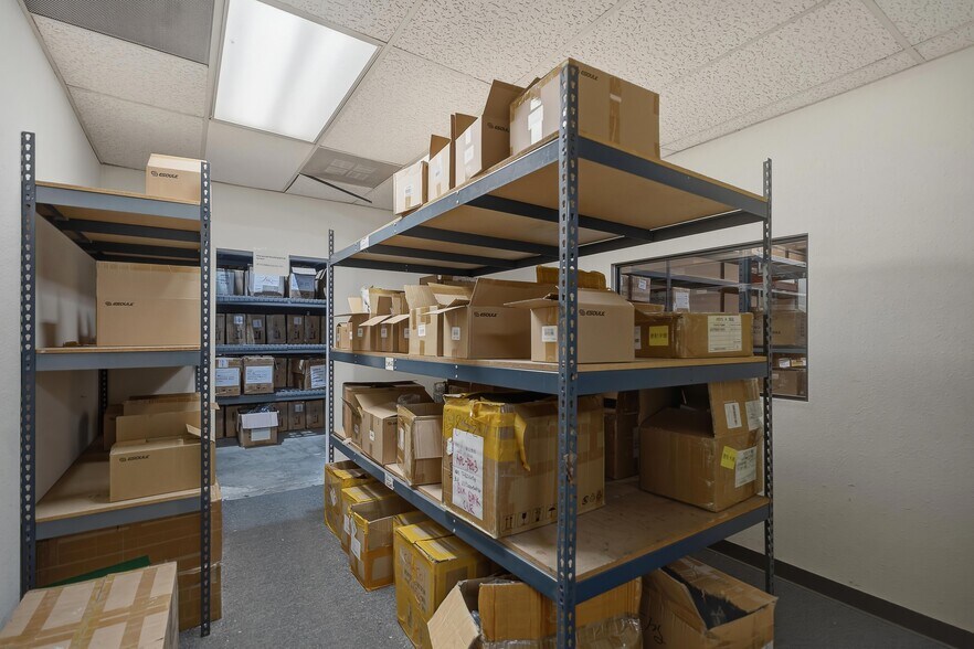 More Photos Of 15463 Valley Blvd, City of Industry Warehouse For Lease