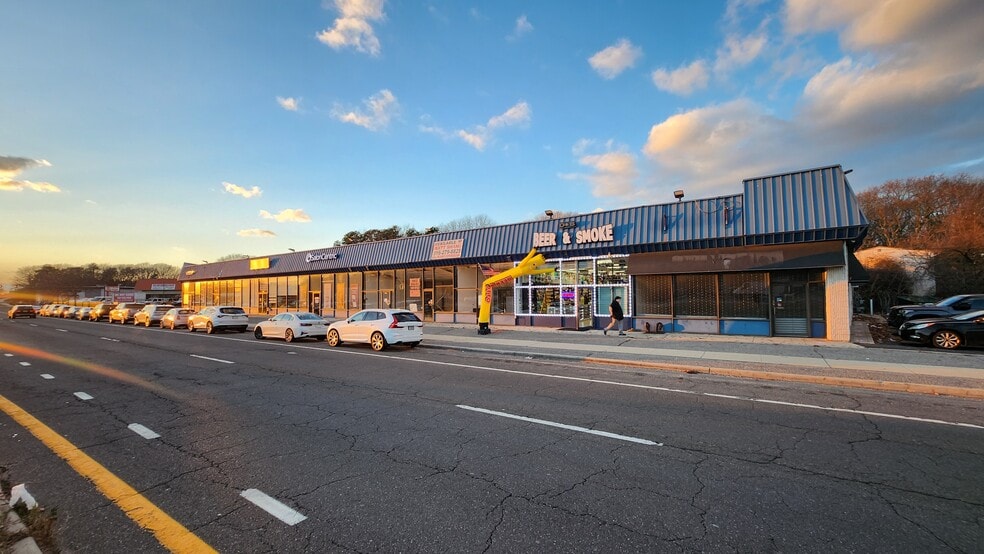 More Photos Of 4481-4517 Sunrise Hwy, Bohemia Storefront For Sale