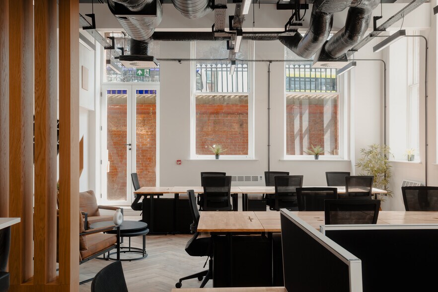 More Photos Of 2 Great George St, Leeds Coworking Space