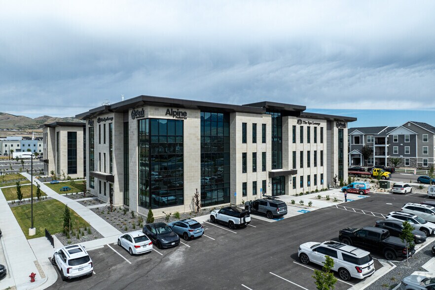 More Photos Of 3668 W 2150 N, Lehi Medical For Lease