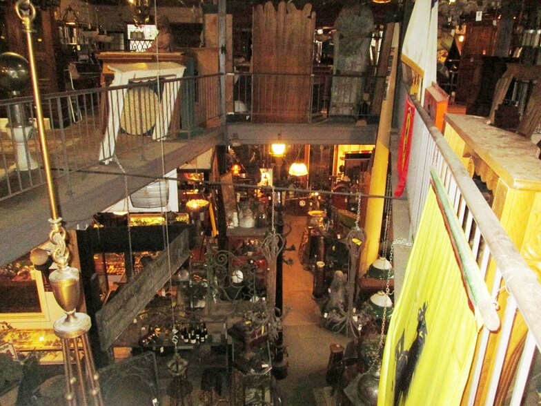 More Photos Of 4783 Peachtree Rd, Atlanta Freestanding For Sale