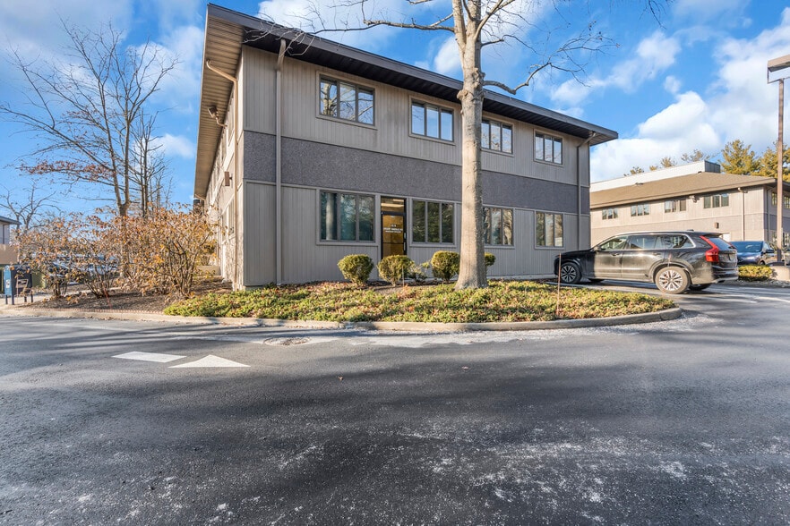 More Photos Of 2130 Highway 35, Sea Girt Medical For Sale