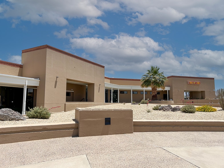 More Photos Of 1701-1733 E University Ave, Las Cruces Unknown For Lease