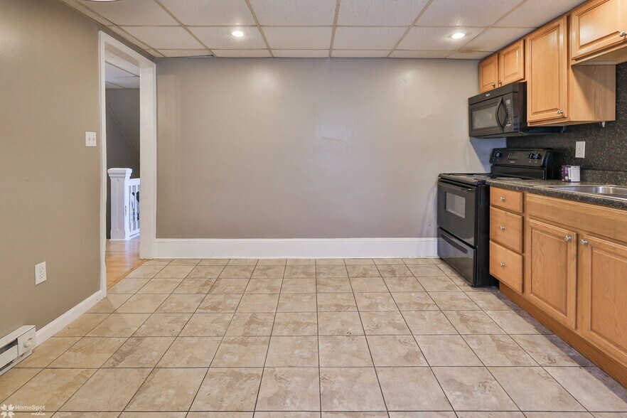More Photos Of 302 W Abbott St, Lansford Multifamily For Sale