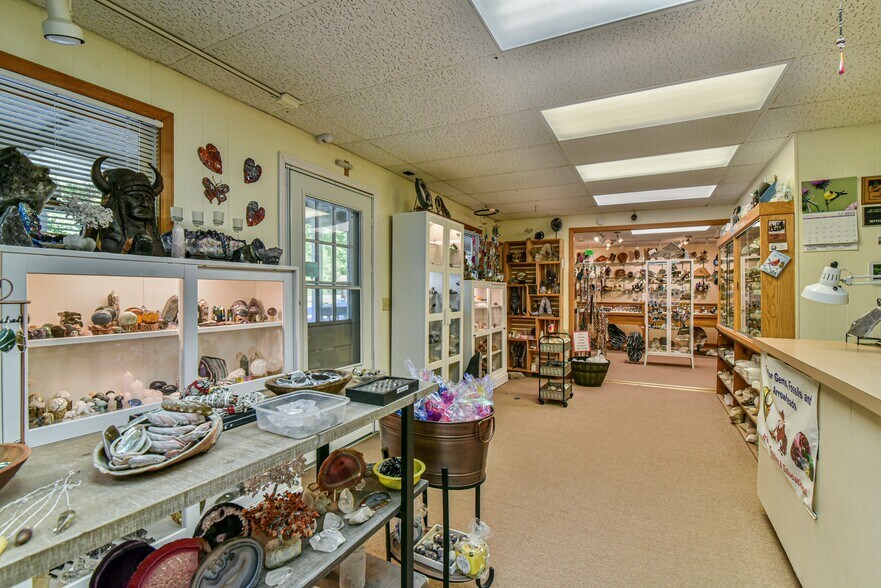 More Photos Of 14622 North Carolina 226, Spruce Pine Freestanding For Sale