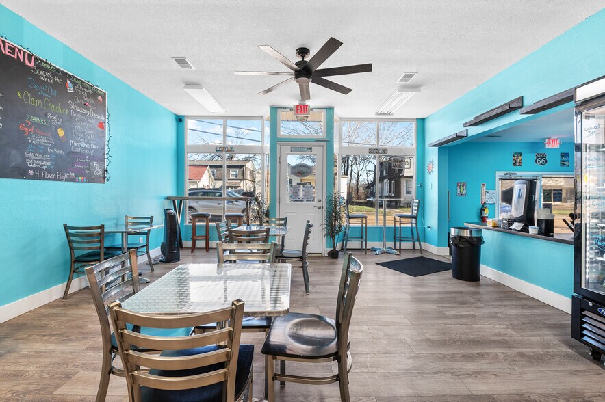 More Photos Of 213 E Market St, Troy Office For Sale