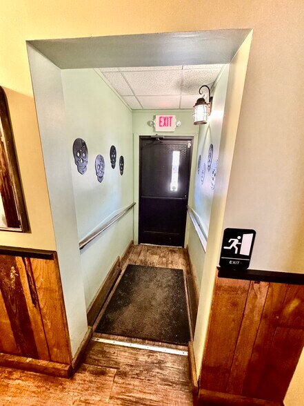 More Photos Of 994 Market St, Meadville Storefront Retail Residential For Sale