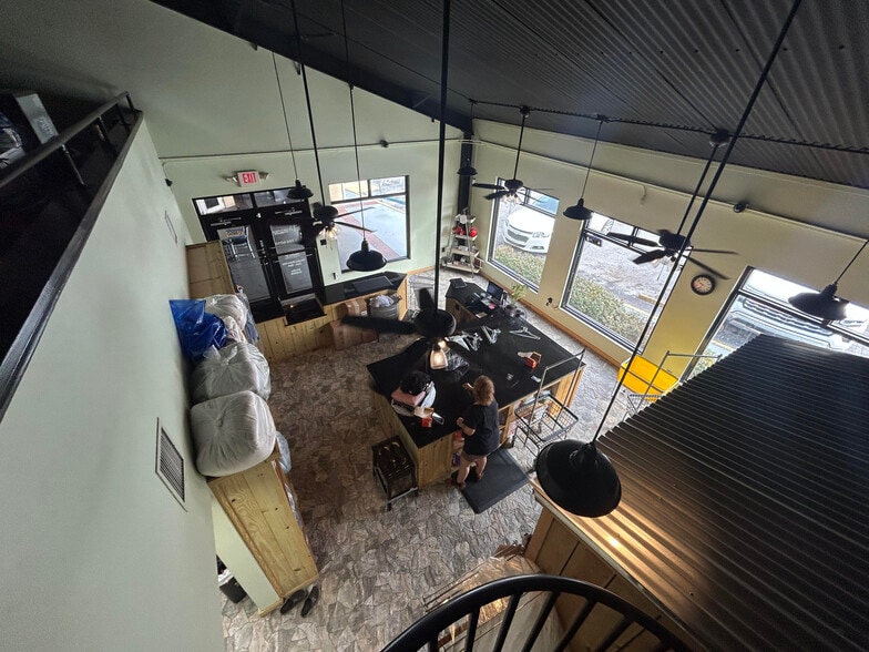 More Photos Of 1309 S Collins St, Plant City Freestanding For Sale