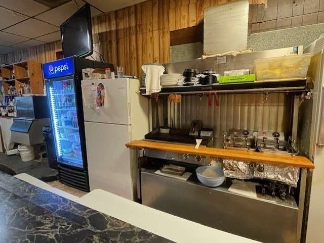 More Photos Of 110 Clark St, Bassett Bar For Sale