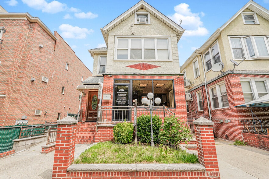More Photos Of 237 Bay Ridge Pky, Brooklyn Apartments For Sale