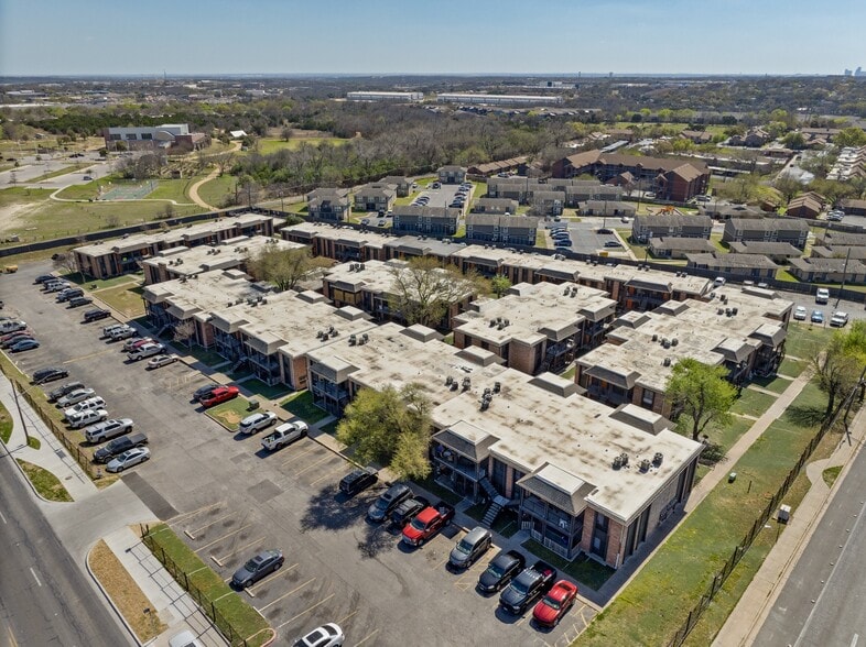 More Photos Of 1007 E Rundberg Ln, Austin Apartments For Sale