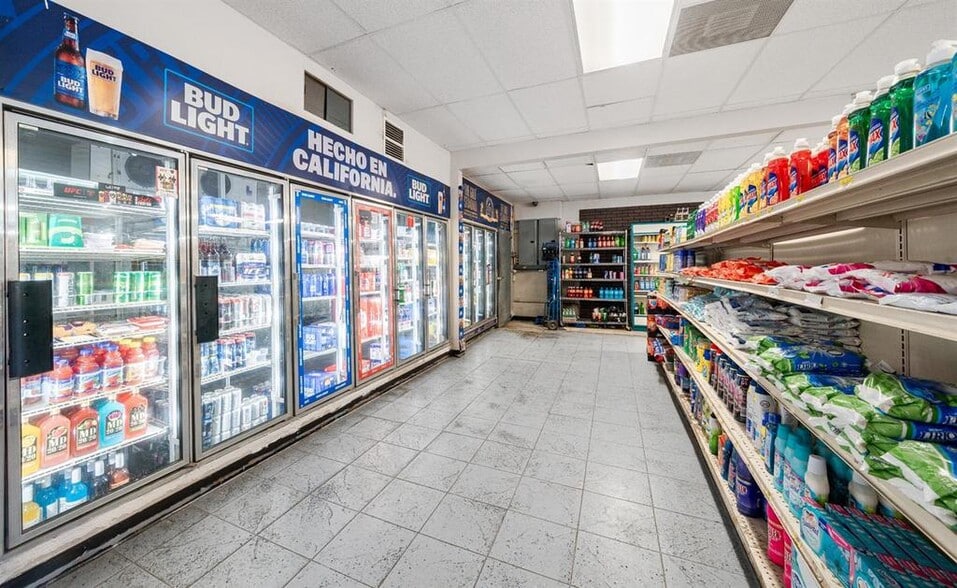 More Photos Of 2301 E Lewis Ave, Fresno Convenience Store For Sale