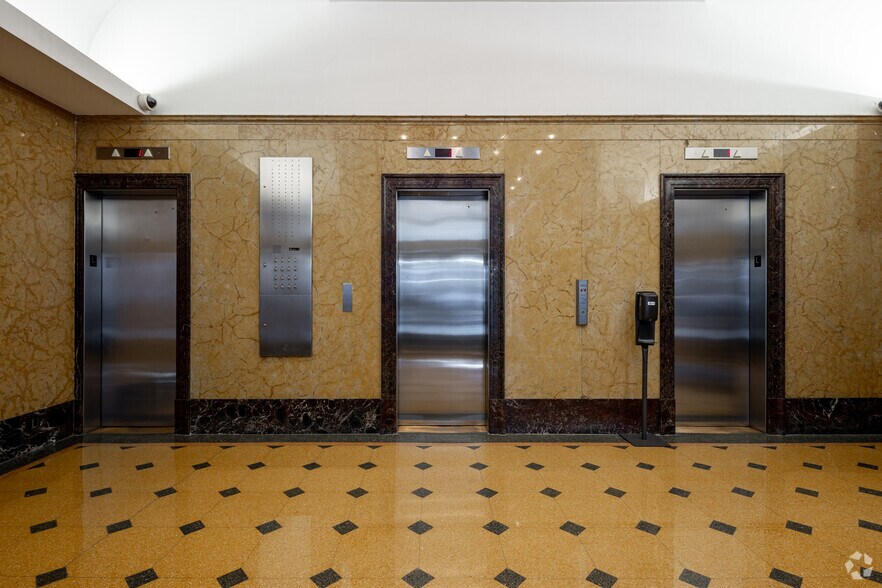More Photos Of 250 W 39th St, New York Office For Sale