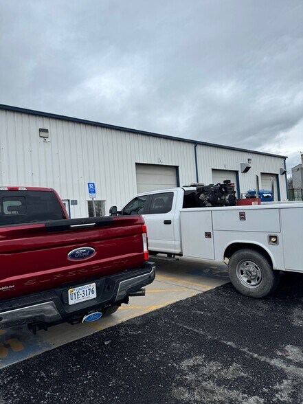 More Photos Of 345 Estep Rd, Stephens City Service For Sale