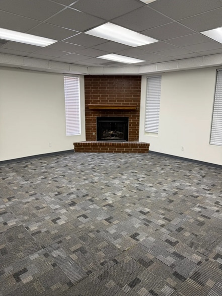 More Photos Of 500 Beacon Dr, Oklahoma City Manufacturing For Lease