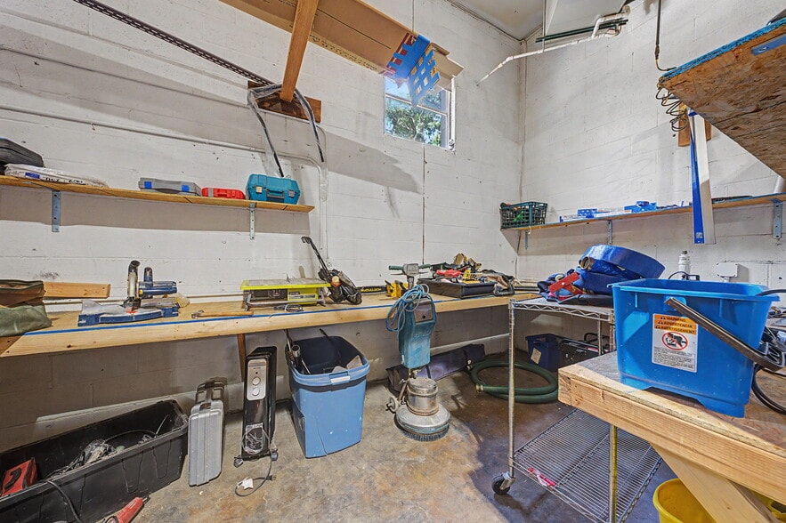 More Photos Of 23 Malcolm St, Morristown Industrial For Sale