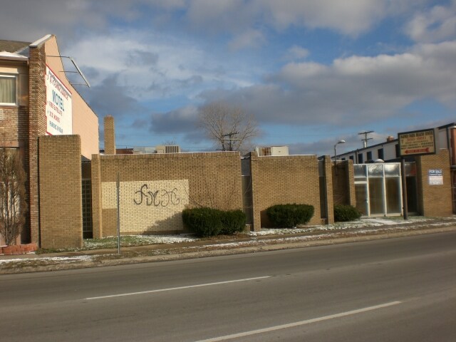 Primary Photo Of 18830 Woodward Ave, Detroit General Retail For Lease