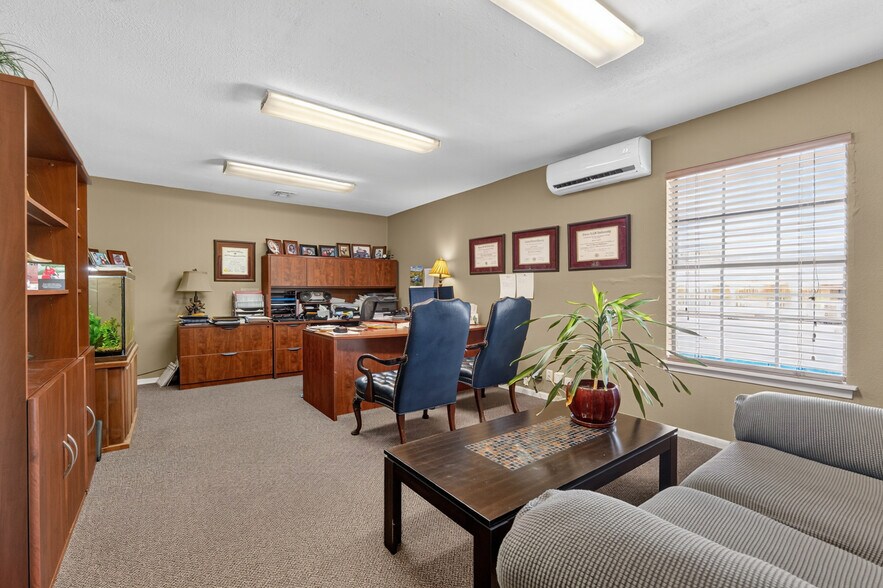 More Photos Of 1003 Beckett Dr, San Antonio Office For Sale