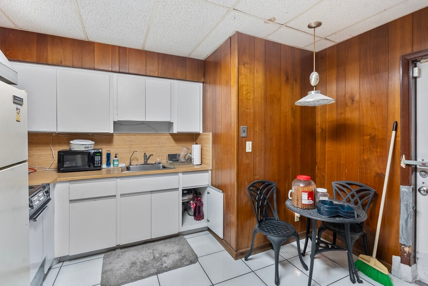 More Photos Of 950 SW 12th Ave, Pompano Beach Manufacturing For Sale