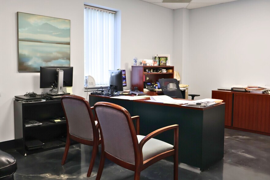 More Photos Of 6405 Flank Dr, Harrisburg Office For Sale