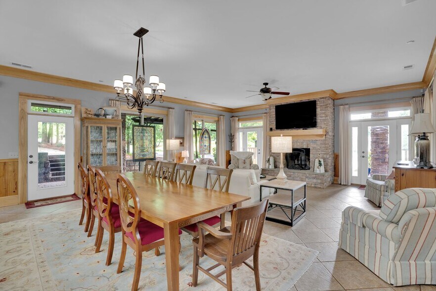 More Photos Of 1530 Buck Hill Rd, Ridgeway Industrial For Sale