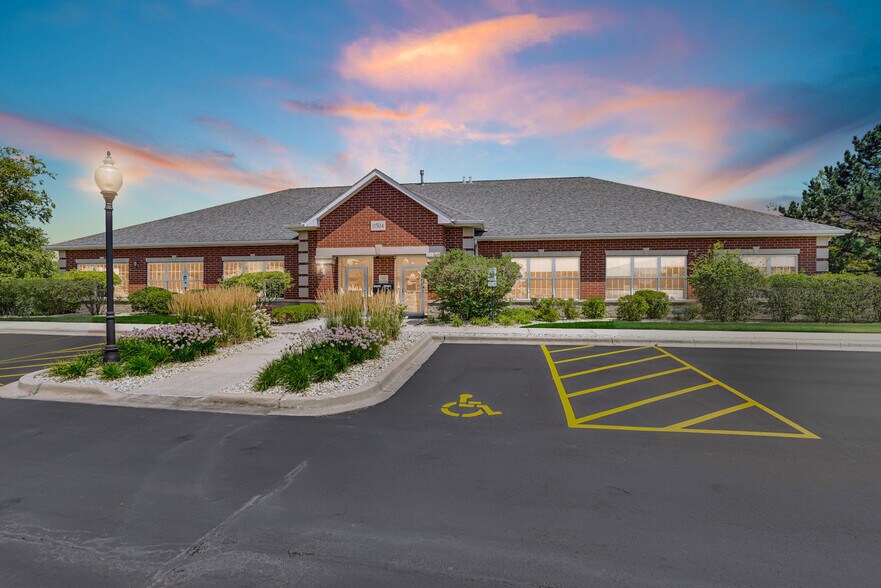 More Photos Of 11504 W 183rd St, Orland Park Medical For Sale