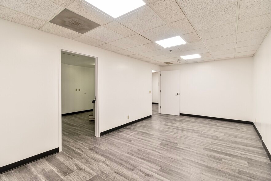 More Photos Of 9041 Magnolia Ave, Riverside Medical For Sale