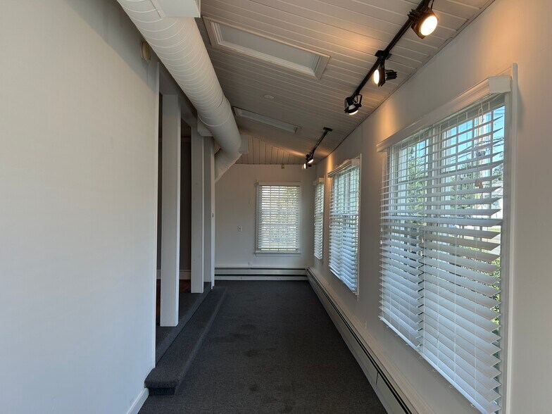 More Photos Of 19 N Main St, Marlboro Office Residential For Lease