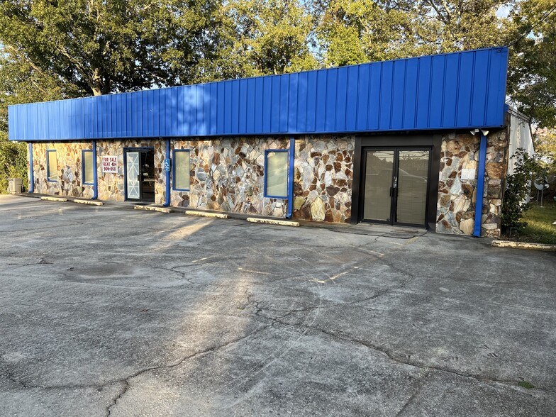 Primary Photo Of 2245 Dillard Rd, Tucker Medical For Sale